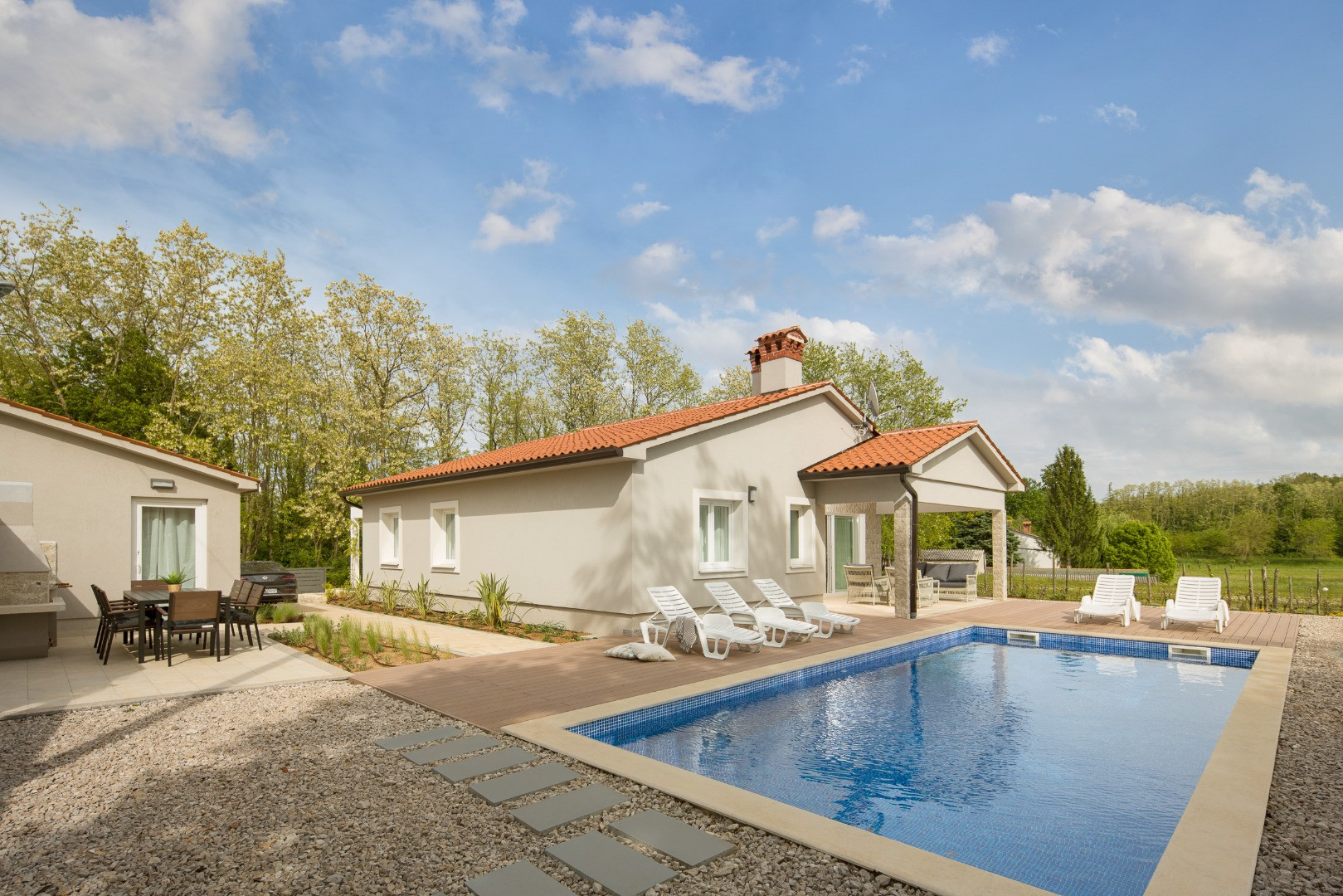 Villa Meadow for your perfect vacation - Accommodation in a charming little village in Istria, Villa Meadow with heated pool in Županići, Istria, Croatia Županići